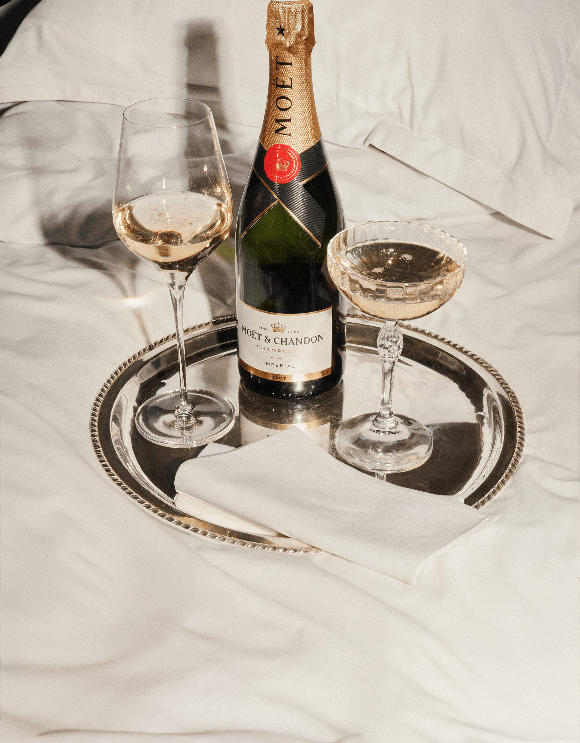 NOS-CHAMPAGNES-LEFT-NEW-EVIN_2