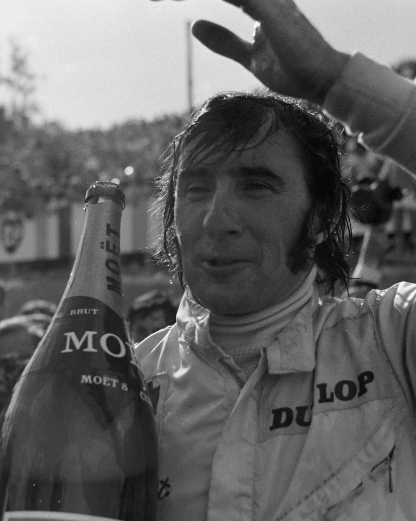 IMAGE ET TEXT CENTERED - F1 2026